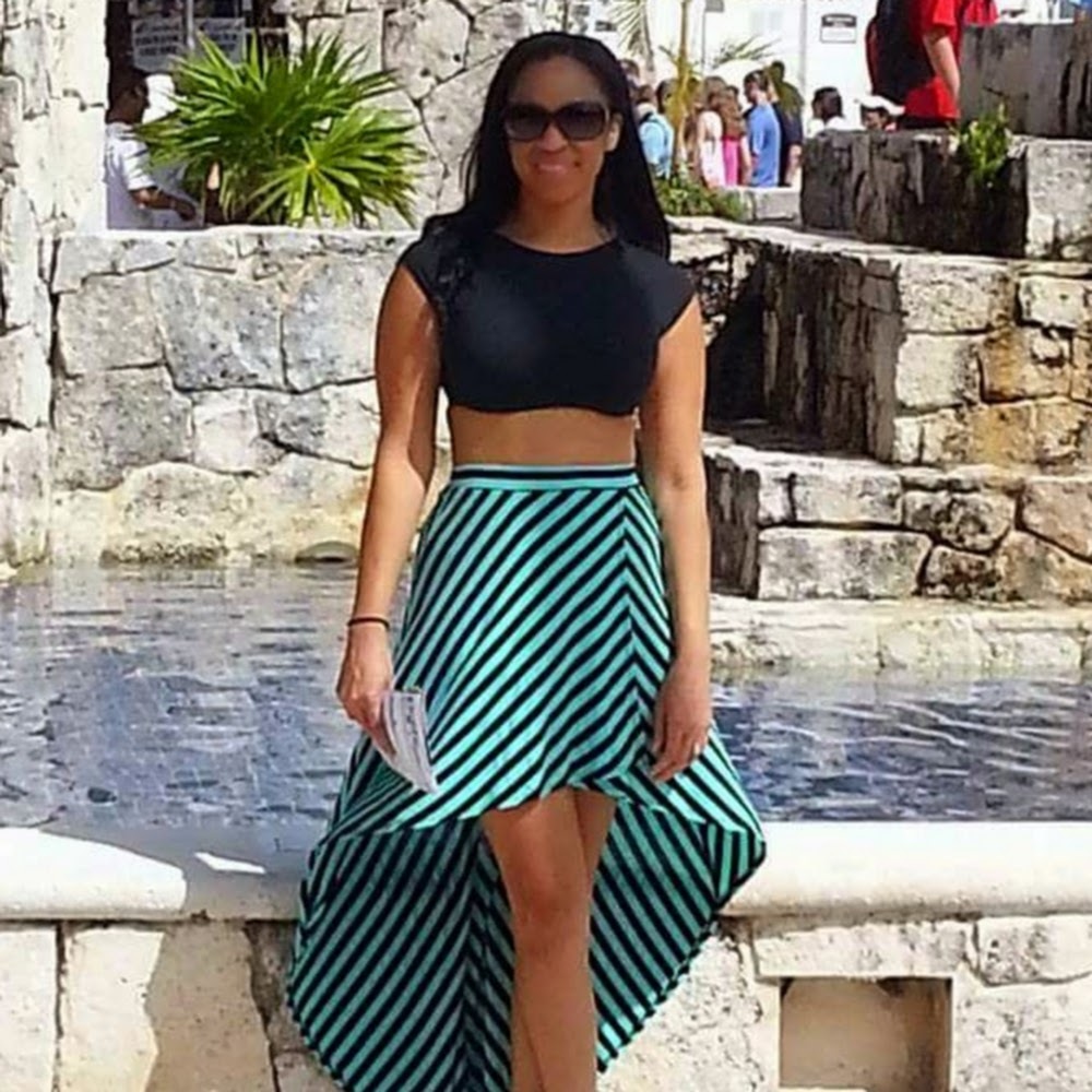 Meet your Posher, Caressa